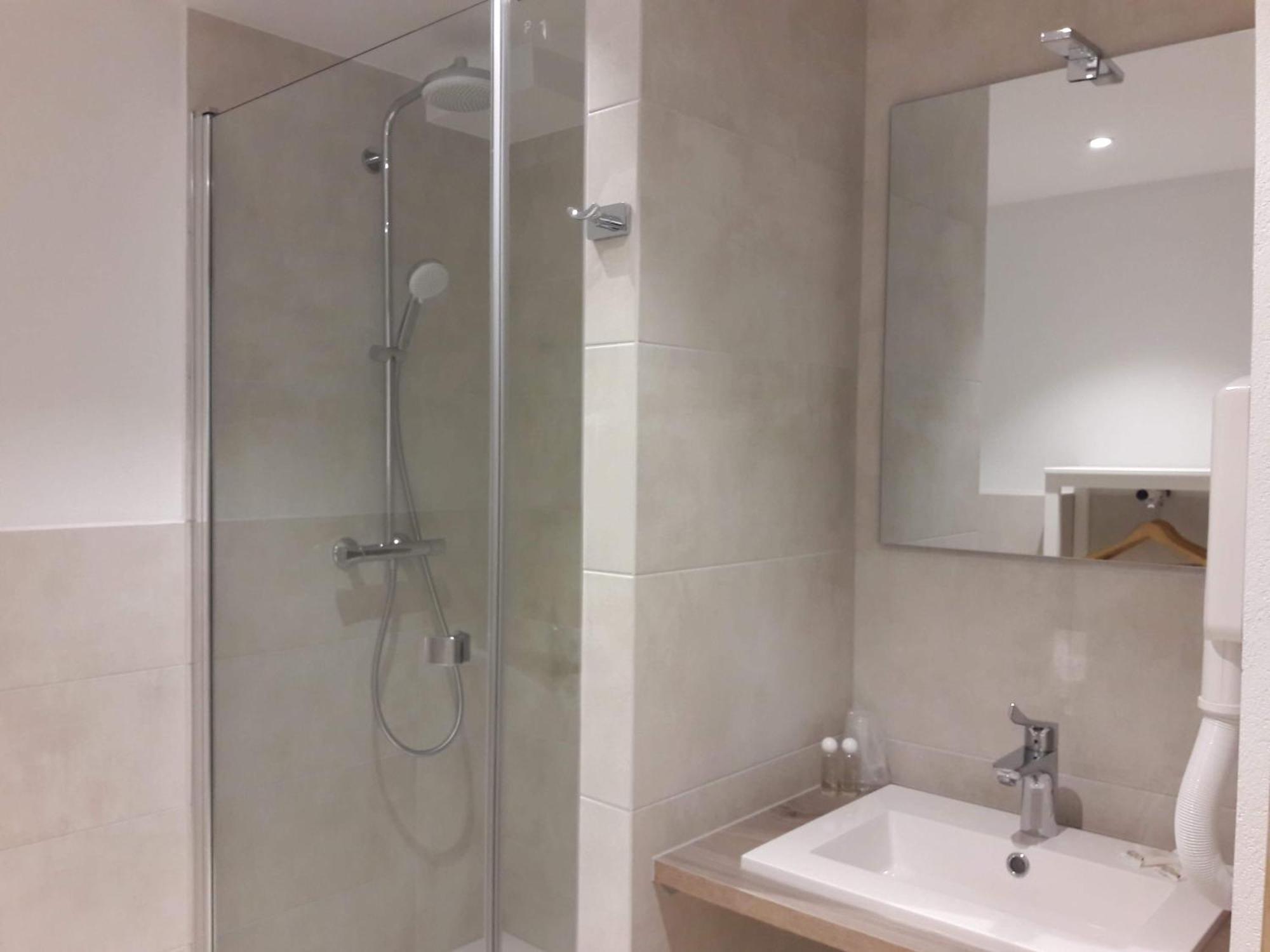 Le Chabi Hotel 3*
